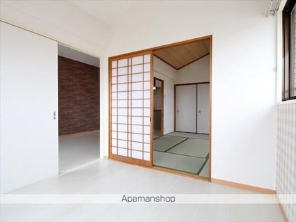 ロイヤル・ヴィラ[3LDK/67.35m2]の内装7