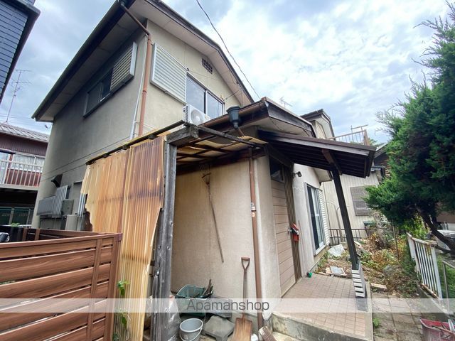 大日比野南流貸家の外観写真
