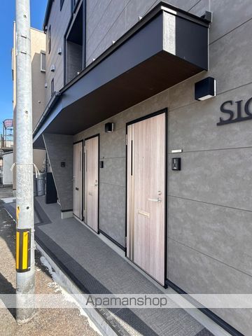 Signpostクロスの玄関写真