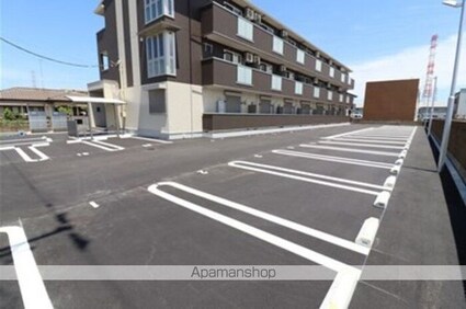 ＰｒｉｍｅｕｒⅢ（プリムールスリー）[1LDK/36.74m2]の駐車場