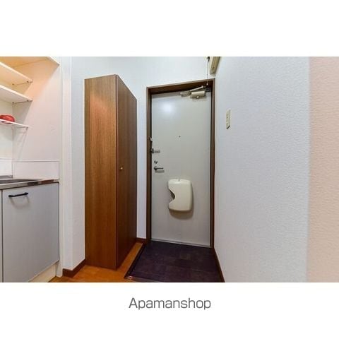 アンプルールブワ虹の内装写真