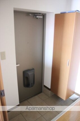 夢番地弐番館[2LDK/66m2]の玄関