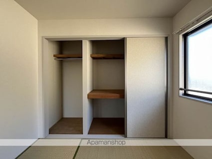 メルベイユ　Ａ棟[2LDK/50.04m2]の収納