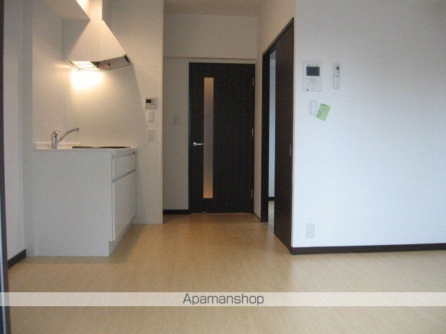 ADEN箱崎駅前の内装写真