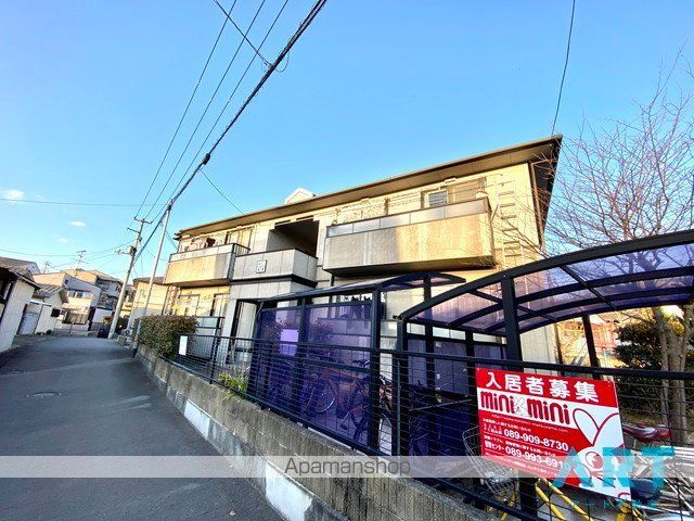 サンガーデン道後緑台 B棟の外観写真