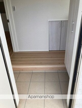 グランソフィア東深井Ｂ[3LDK/76.59m2]の玄関