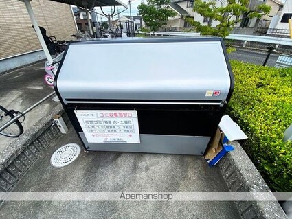 メゾン　オーブＢ[2LDK/65.64m2]の共用部1