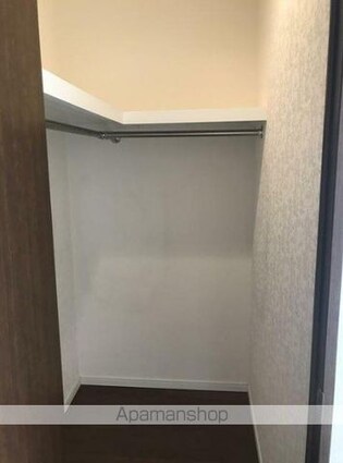 東京都新宿区新宿７丁目[2SLDK/76.95m2]の収納