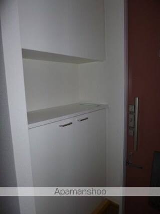 エクセレンテＢ[2LDK/66.13m2]の玄関