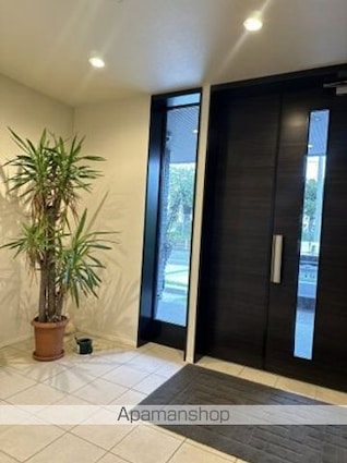 Ｌｕｍｉｅｒｅ　ｄｕ　ｓｏｌｅｉｌ[2LDK/60.23m2]のエントランス1