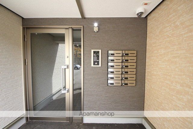 フォブール平和通の玄関写真