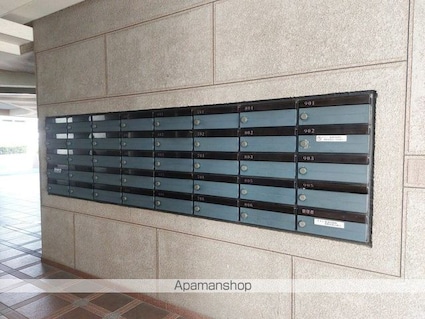 キャッスルビュー味酒野[2LDK/51.87m2]の共用部3