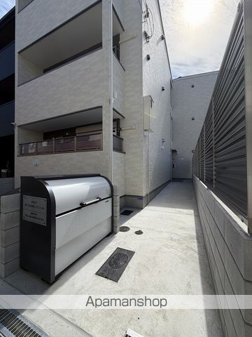 CASACALMANODAの玄関写真