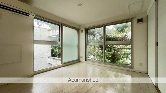 モルティーニ南円山の内装写真