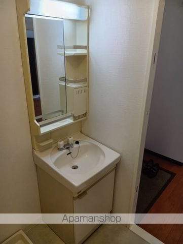 シャーンティIIの内装写真