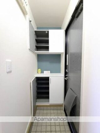 スカイハイツＨＩＲＯ　Ａ棟[2LDK/58.6m2]の玄関