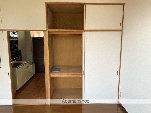 APARTMENT HOUSE Yの内装写真