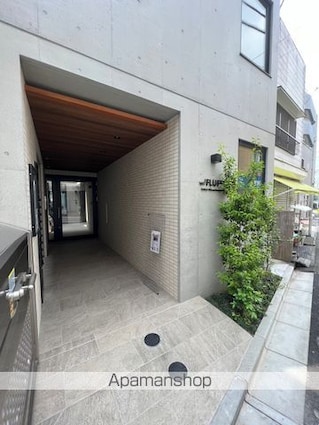 東京都新宿区西落合１丁目[1LDK/30.13m2]のエントランス