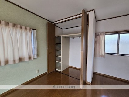 髙村貸家[3LDK/70.28m2]の収納