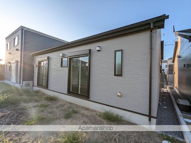 detached 茨城県潮来市日の出５丁目23-41

地図を見る