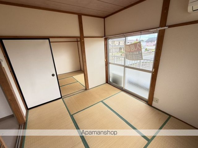 E-westの内装写真