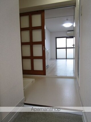 リエス河原町東[1R/20.67m2]の玄関