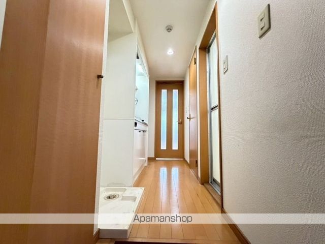 シャトルIIの内装写真
