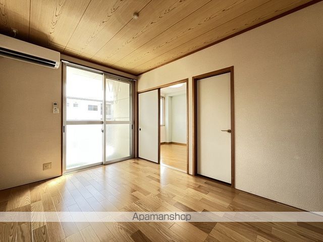 MAEKAWA2の内装写真