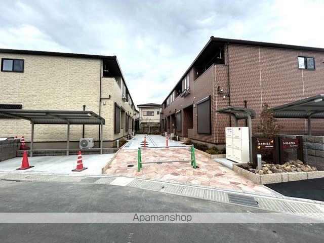 トマトハウスの玄関写真
