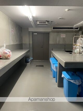 ザ・パークハビオ目白タワー[3LDK/60.31m2]の共用部2