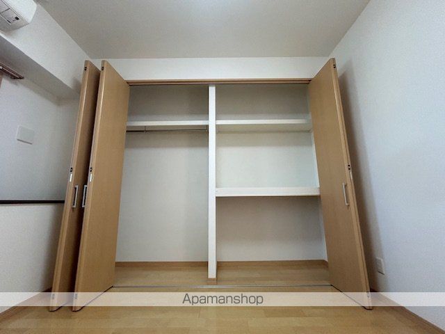 J・FEEL高千穂通の内装写真