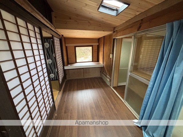 detached 福島県伊達郡川俣町大字鶴沢字下中島2-4
鶴沢の賃貸情報を見る
物件地図