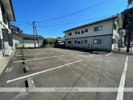 つちやハイツＣ[1K/26.4m2]の駐車場