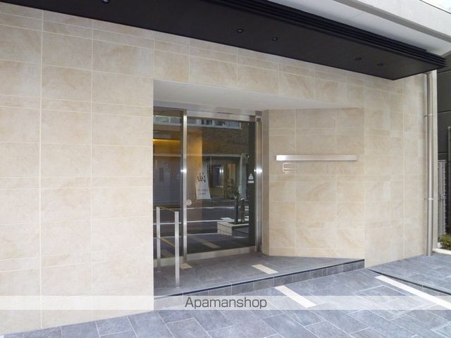 ガリシア新宿御苑の玄関写真