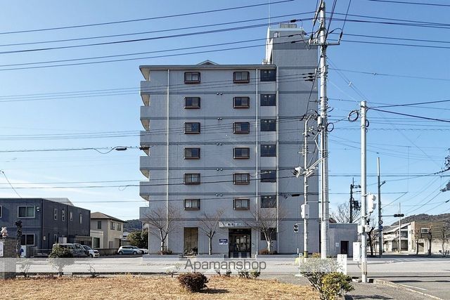 日峯マンションの外観写真