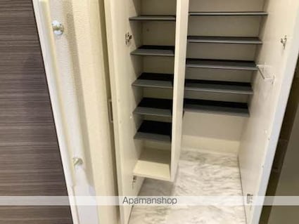 べレオ・ぺリファニア[1SLDK/53.69m2]の玄関