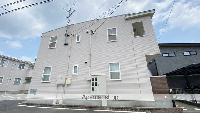 アルモニー中野 B棟の外観写真