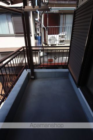 テラスハウスの内装写真