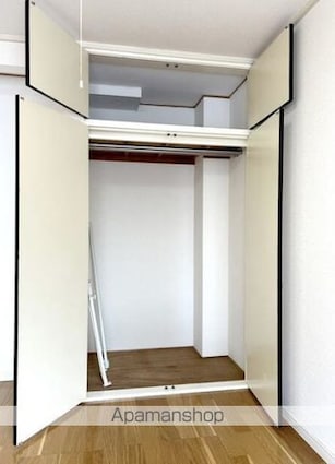 ホワイトハイムタナカ[2DK/36.7m2]の収納