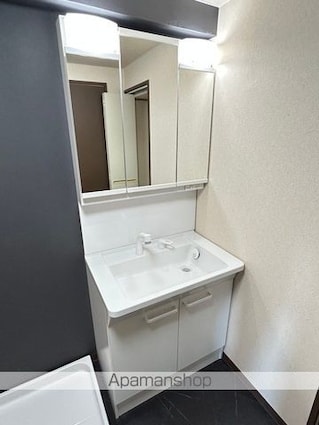 滋賀県大津市一里山１丁目[2LDK/87m2]の洗面所