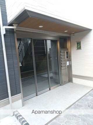 ＤーＲＯＯＭ尾崎丁[2LDK/64.72m2]のエントランス