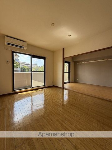 サザンコーポラスの内装写真