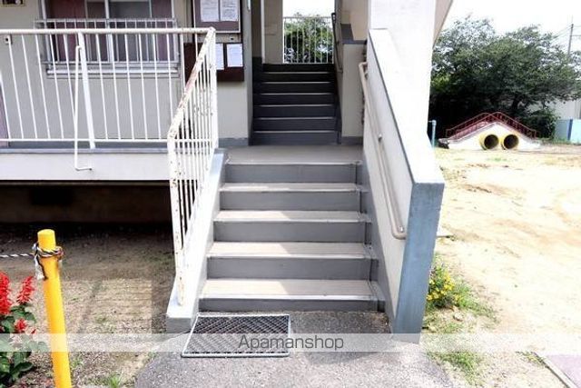 ビレッジハウス片山1号棟の玄関写真