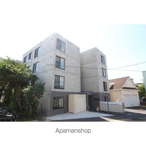 Blossom学園前の外観写真