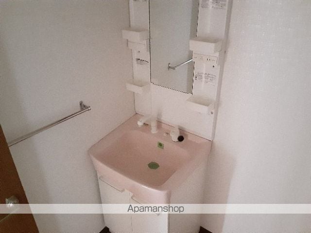 サンリヴァーハイツBの内装写真