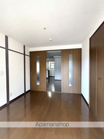 グランエピ西長住の内装写真