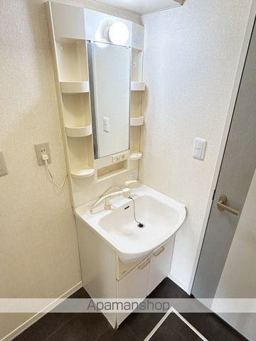 こすもすDの内装写真
