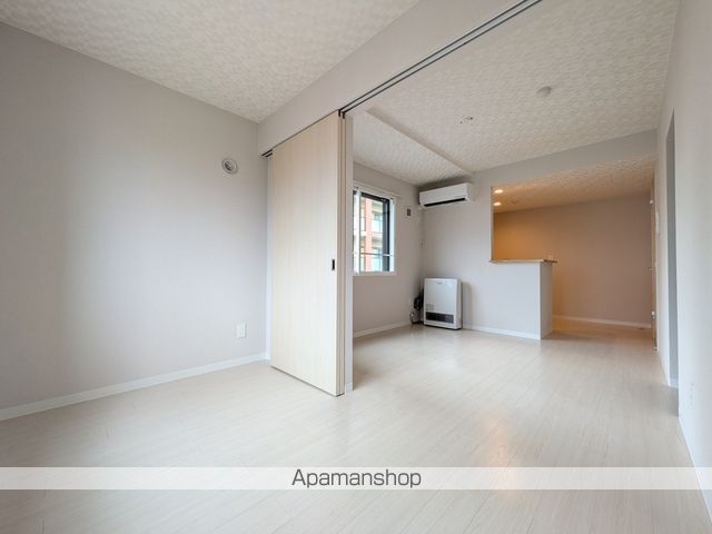 CITY RESIDENCE月寒中央の内装写真