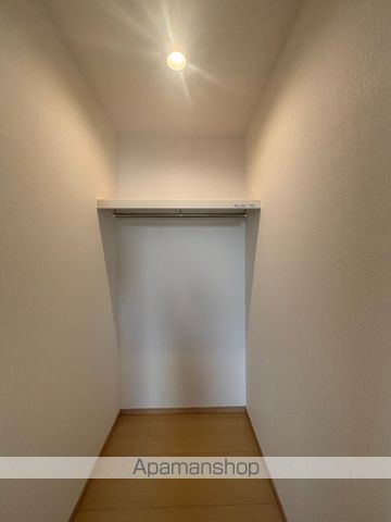 REGALEST F 下伊福の内装写真