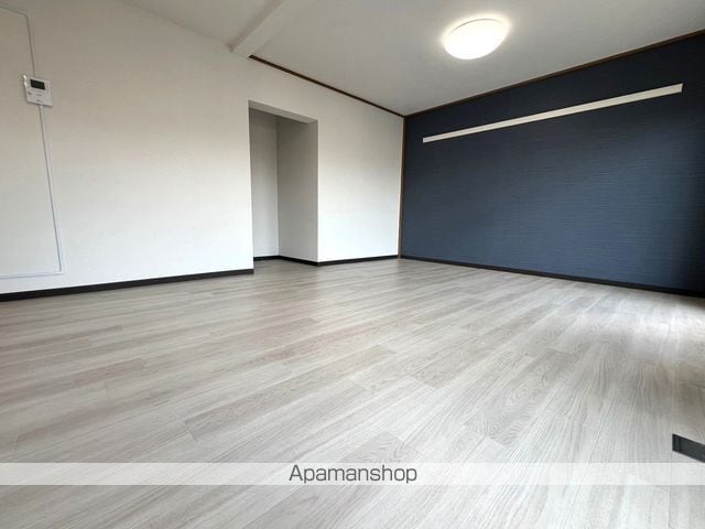 高根パールハイツB棟の内装写真